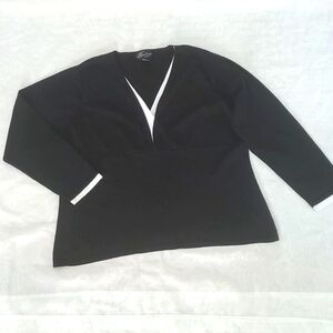 KAREN ARNOLD BLACK WOMEN'S KNIT TOP